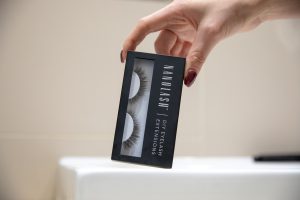 Rzęsy w kępkach DIY Lash Extensions od Nanolash – jak je oceniam? Rzęsy w kępkach DIY Lash Extensions od Nanolash – jak je oceniam?